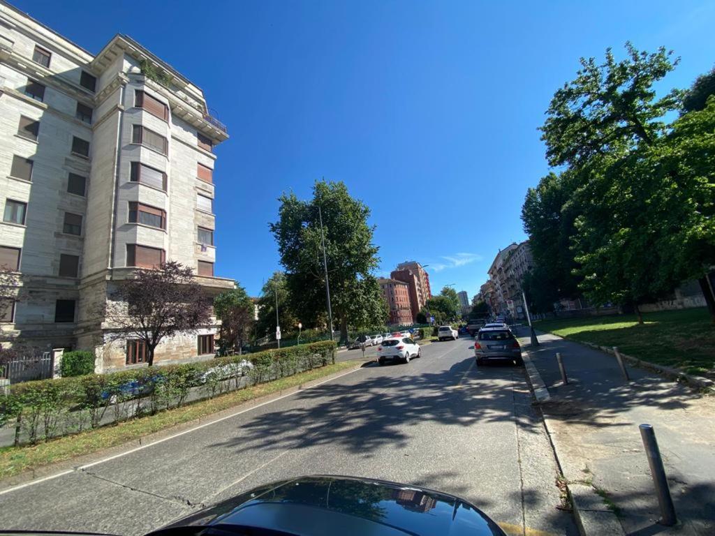 Kibilu - Viale Regina Margherita Milano Exterior foto